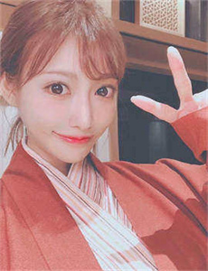 《邻居漂亮的老婆4中字头-色中涩》