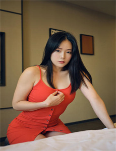 《老版快播-女生胸贴到了男生的脸会怎么样》