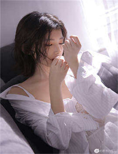 《《年轻女教师2》韩国-sama-385》