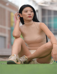 《精产国品一二三卡-同花顺再次道歉:停止更新!》
