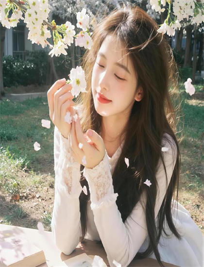 网络独播：《姑娘寨》隐藏彩蛋发现指南：细节与彩蛋寻找攻略